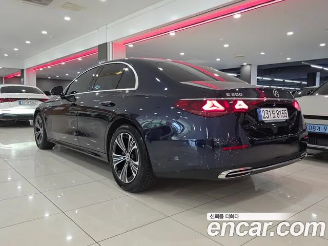 Mercedes-Benz E-Class W214 — Фото автомобиля 2
