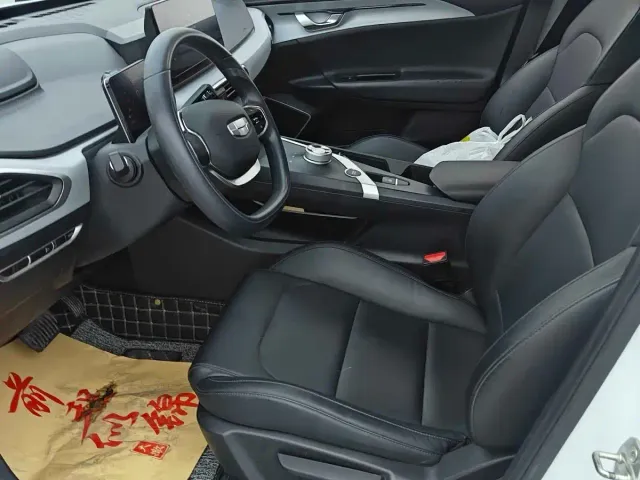 Geely Geometry A — Фото автомобиля 4