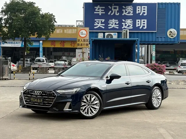 Фотография автомобиля — Audi A7L