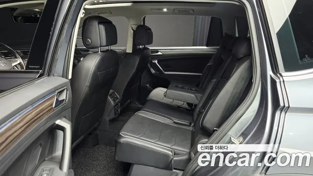 Volkswagen Tiguan — Фото автомобиля 11