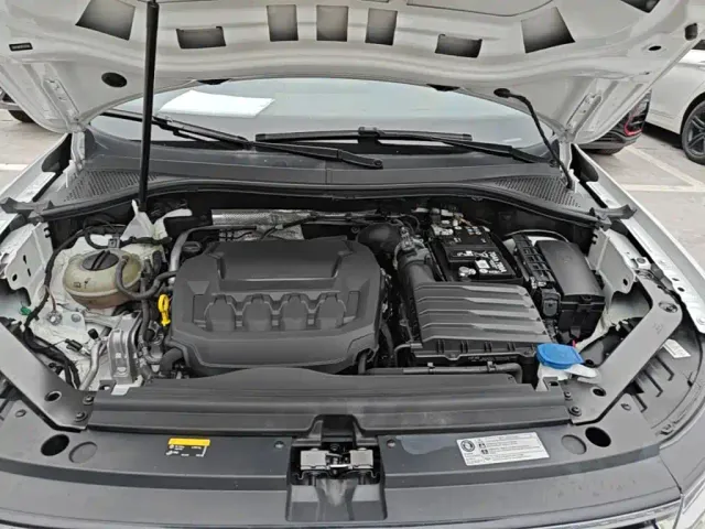 Volkswagen Tiguan L — Фото автомобиля 19