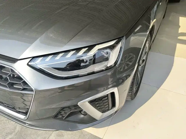 Audi A4L — Фото автомобиля 17