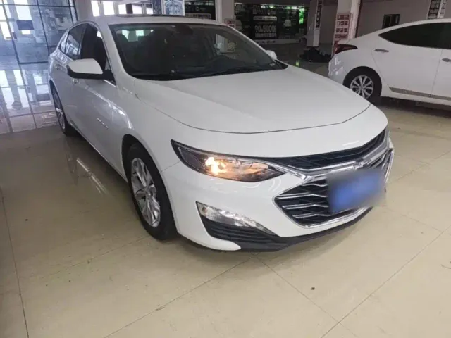 Chevrolet Malibu XL — Фото автомобиля 3