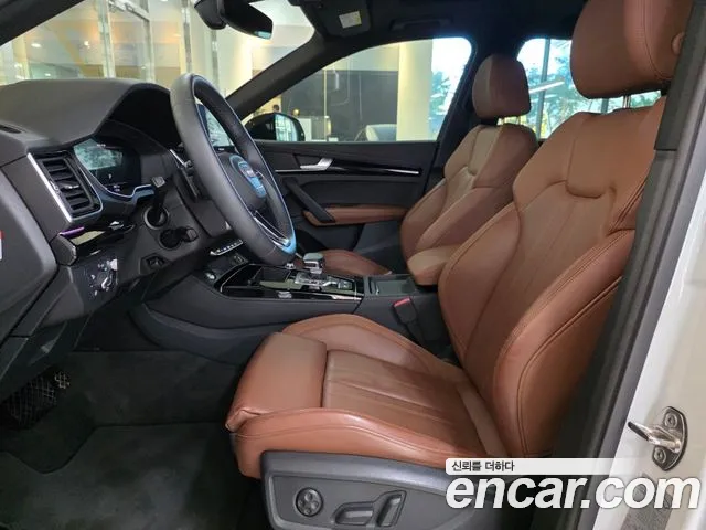Audi Q5 FY — Фото автомобиля 10