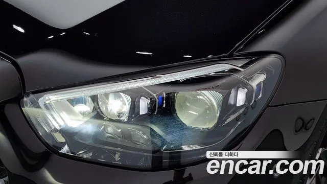 Mercedes-Benz E-Class — Фото автомобиля 18