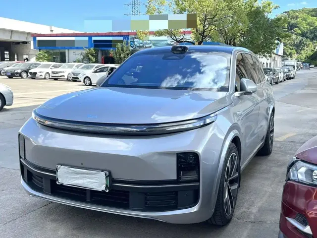 Фотография автомобиля — Li Auto L9