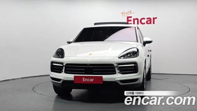 Porsche Cayenne — Фото автомобиля 3