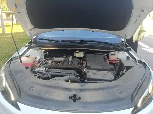 BYD Seal 05 DM-i — Фото автомобиля 10
