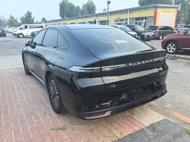 Nissan N6 — Фото автомобиля 5