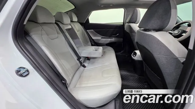 Hyundai Avante CN7 — Фото автомобиля 20