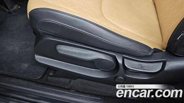 Kia Canival Carnival 4 поколение Бензин 9 мест Prestige — Фото автомобиля 23