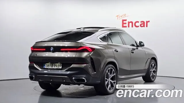 Фотография автомобиля — BMW X6 G06