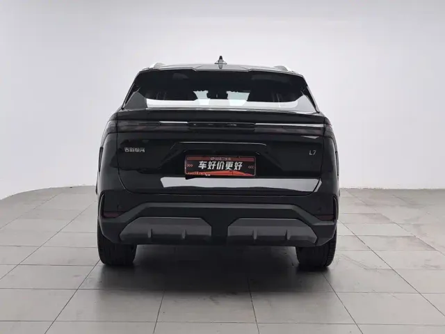 Geely Galaxy L7 — Фото автомобиля 4
