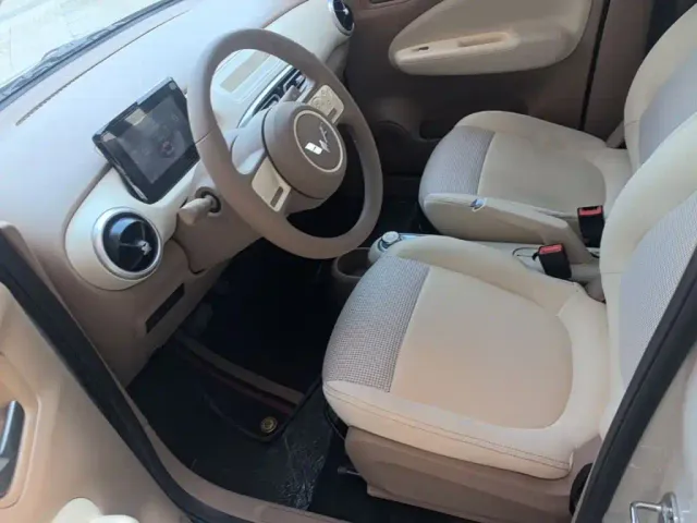 Wuling Hongguang Mini EV — Фото автомобиля 14