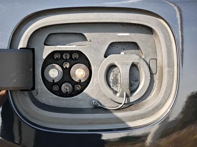 Li Auto i6 — Фото автомобиля 10