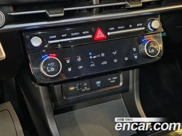 Hyundai Tucson Новый Tucson (NX4) Бензин 1.6 турбо 2WD — Фото автомобиля 17