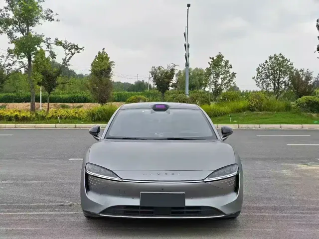 Luxeed S7 — Фото автомобиля 2