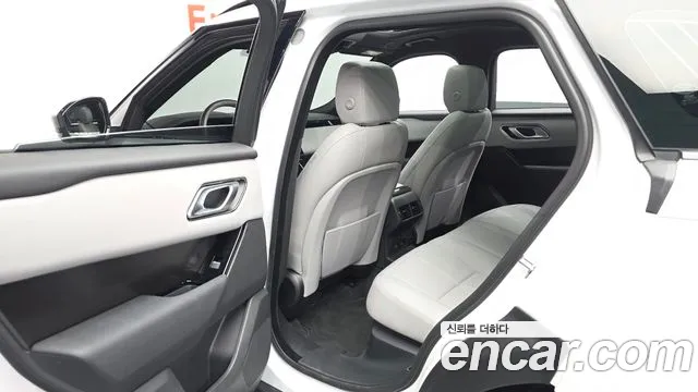 Land Rover Range Rover Velar Range Rover Velar 2.0 P250 Dynamic SE — Фото автомобиля 25