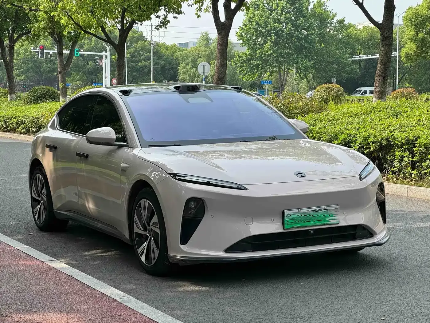 NIO NIO ET5 2022 75kWh — Фото автомобиля 4