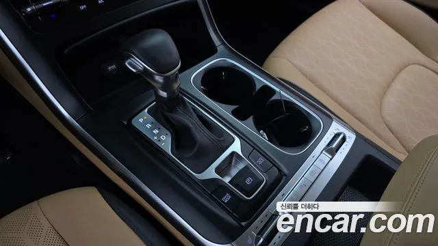 Kia Canival Carnival 4 поколение Дизель 9 мест Prestige — Фото автомобиля 9