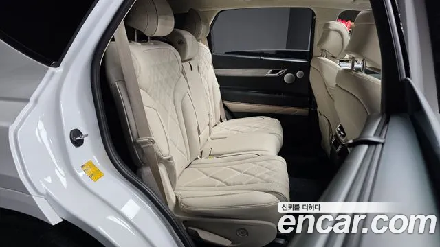 Genesis GV80 — Фото автомобиля 12