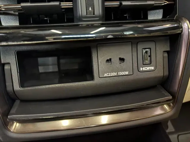 Toyota Alphard — Фото автомобиля 15