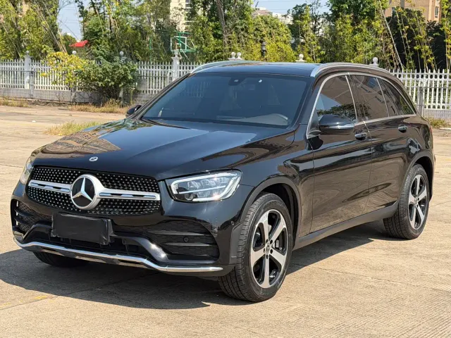 Фотография автомобиля — Mercedes-Benz GLC-Class