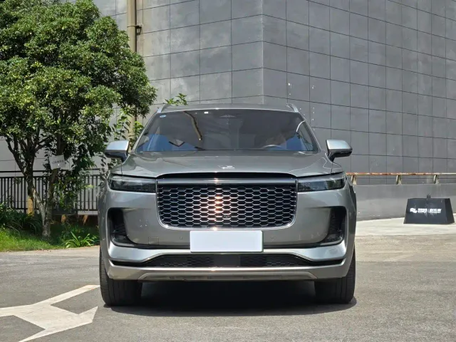 Li Auto ONE — Фото автомобиля 2