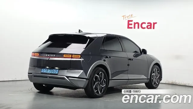 Hyundai Ioniq 5 — Фото автомобиля 2