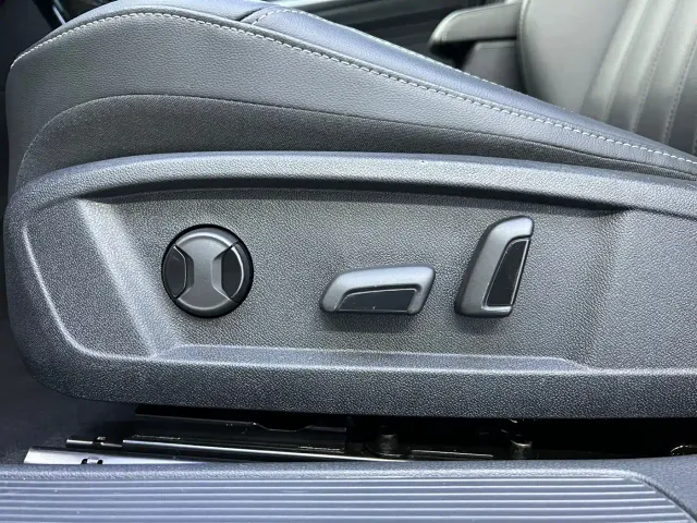 Volkswagen Passat — Фото автомобиля 6