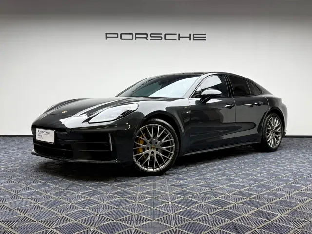 Porsche Panamera — Фото автомобиля 2