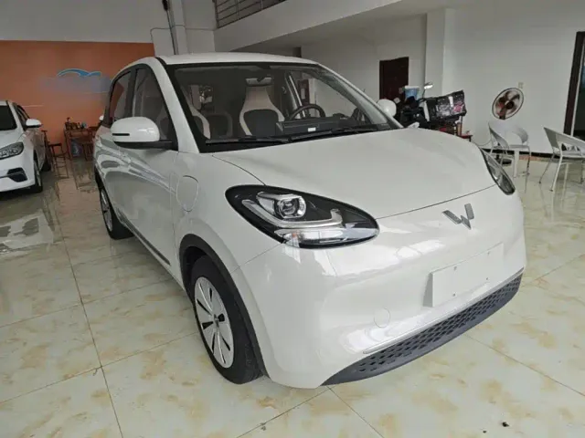Wuling Bingo — Фото автомобиля 3