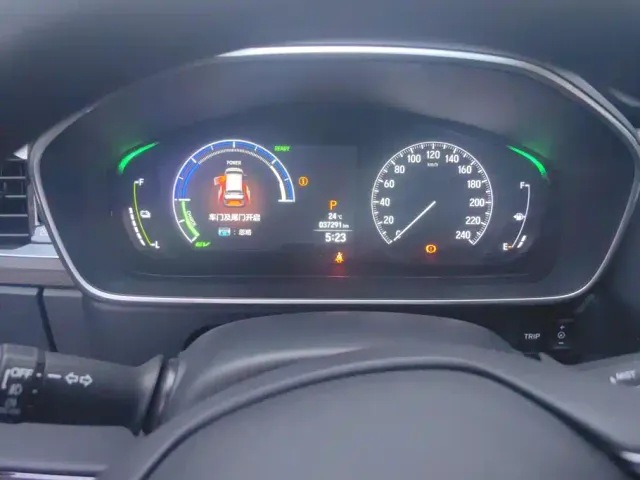 Honda Odyssey — Фото автомобиля 14