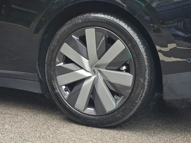 Li Auto i6 — Фото автомобиля 16