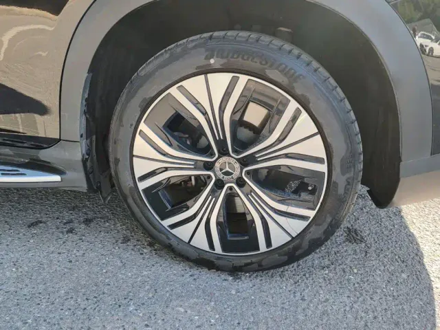 Mercedes-Benz EQE SUV — Фото автомобиля 12