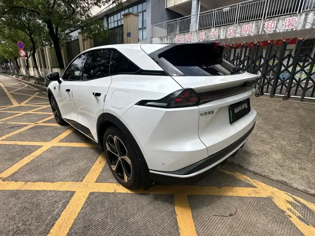 Deepal S07 — Фото автомобиля 7
