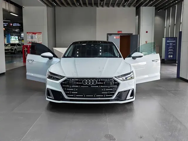 Audi A7L — Фото автомобиля 4