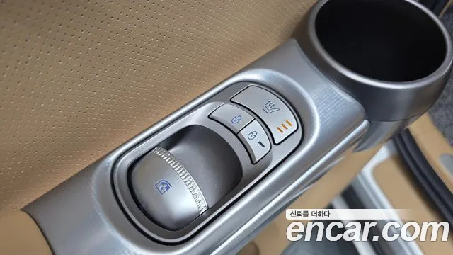 Genesis GV60 — Фото автомобиля 19