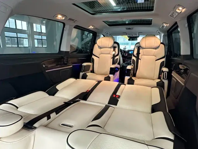 Mercedes-Benz V-Class — Фото автомобиля 22