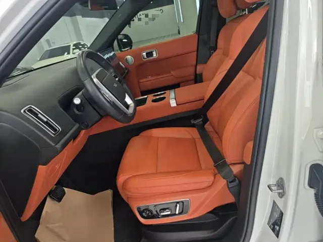 Li Auto L7 — Фото автомобиля 14