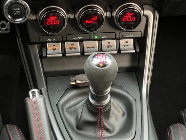 Subaru BRZ — Фото автомобиля 19