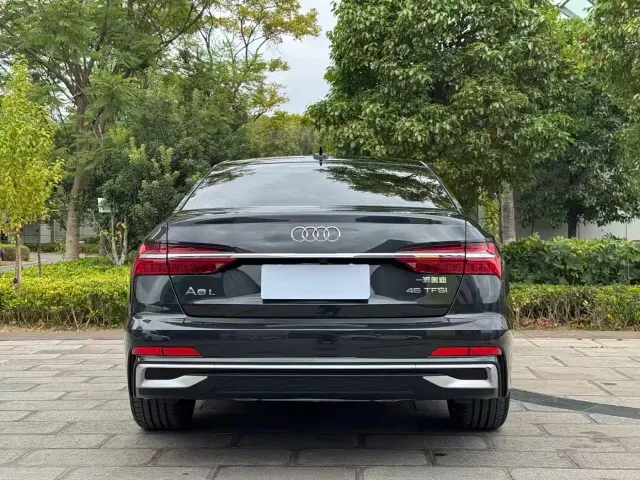 Audi A6L — Фото автомобиля 8