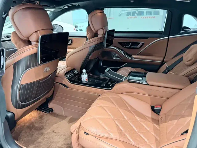 Mercedes-Benz Maybach S-Class — Фото автомобиля 10