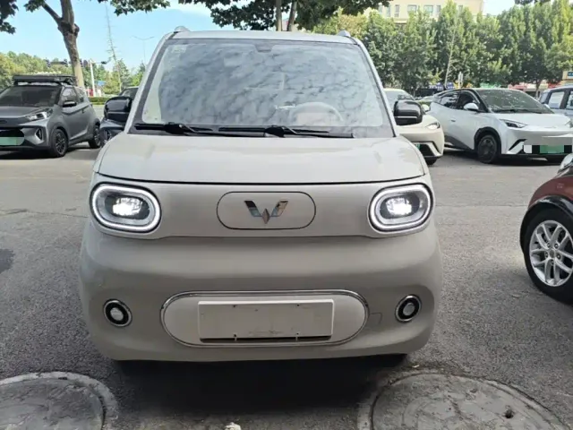 Wuling Hongguang Mini EV — Фото автомобиля 2