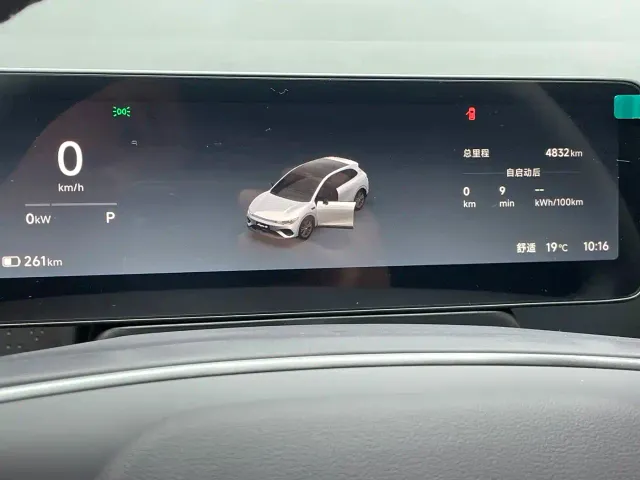 Leapmotor Lafa 5 — Фото автомобиля 4