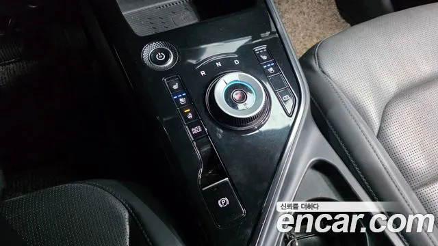 Kia Niro — Фото автомобиля 12