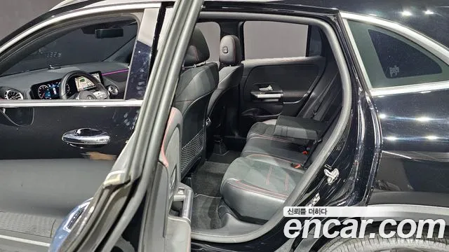 Mercedes-Benz GLA-Class — Фото автомобиля 12