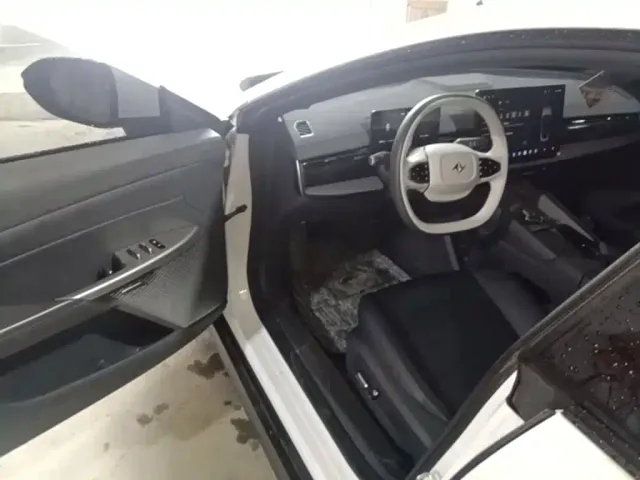 Dongfeng eπ 007 — Фото автомобиля 15