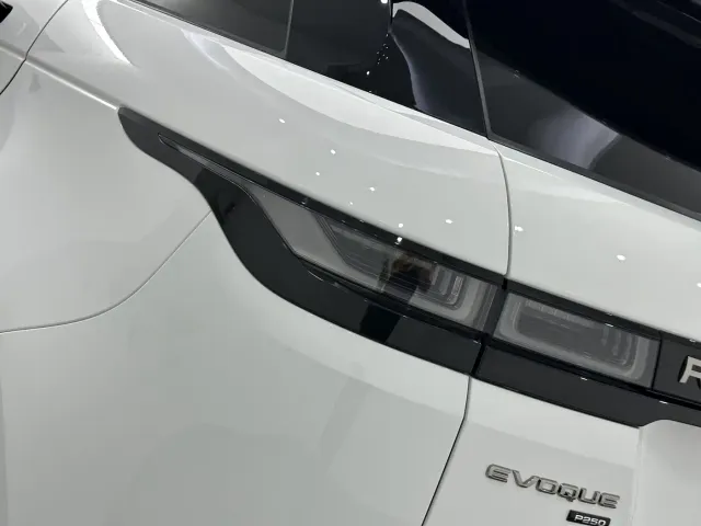 Land Rover Range Rover Evoque — Фото автомобиля 18