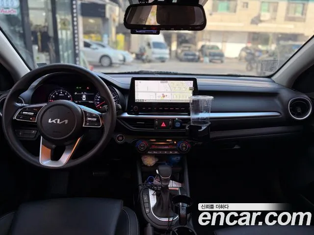 Kia K3 Generation 2 — Фото автомобиля 7